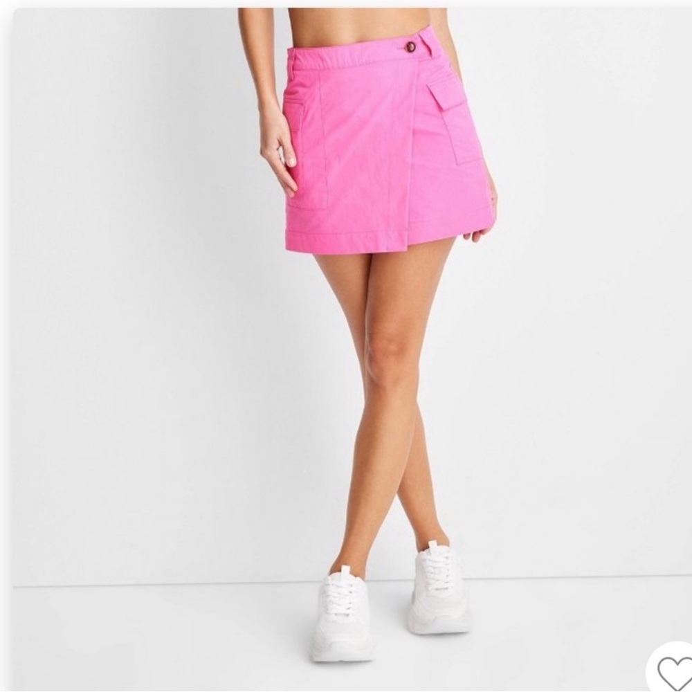 Future Collective Plus Size Women's‎ Pink High-Rise Cargo Mini Skirt Size 20